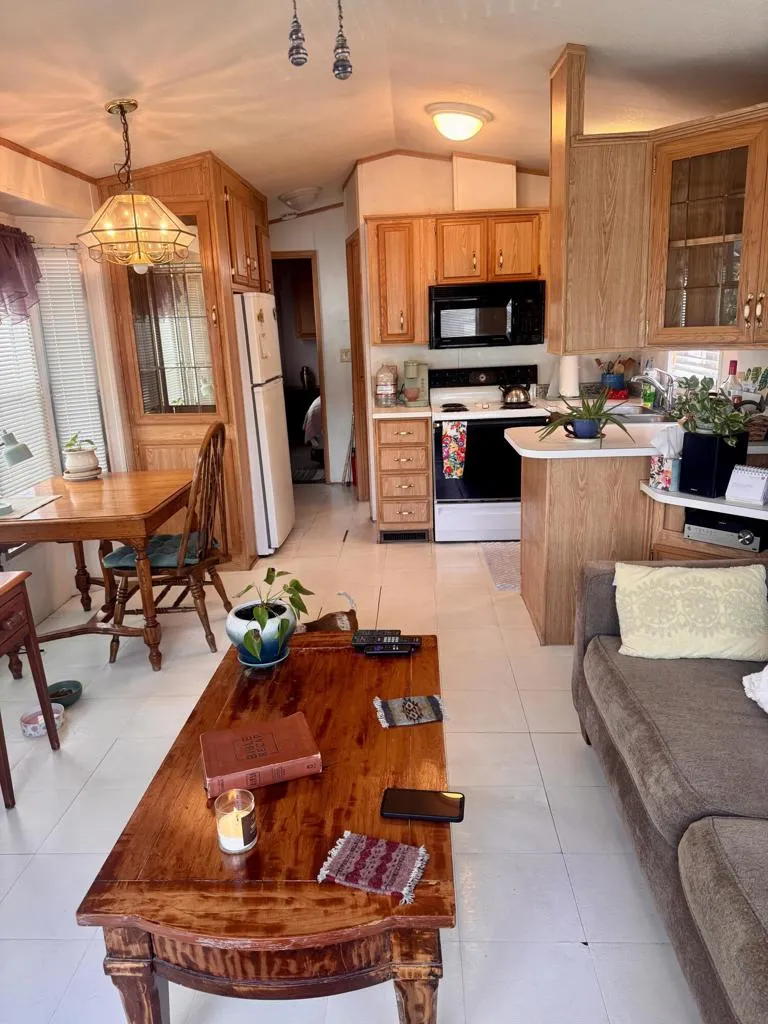 7484 Kickapoo Trail Yucca Valley, CA 92284