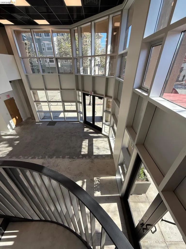 899 Clay St Oakland, CA 94607