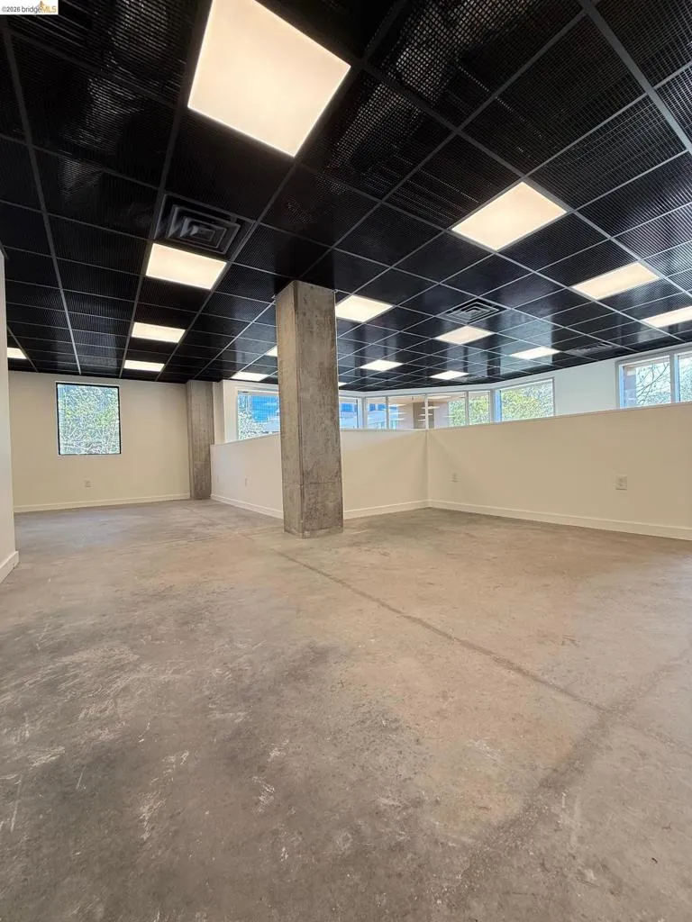 899 Clay St Oakland, CA 94607