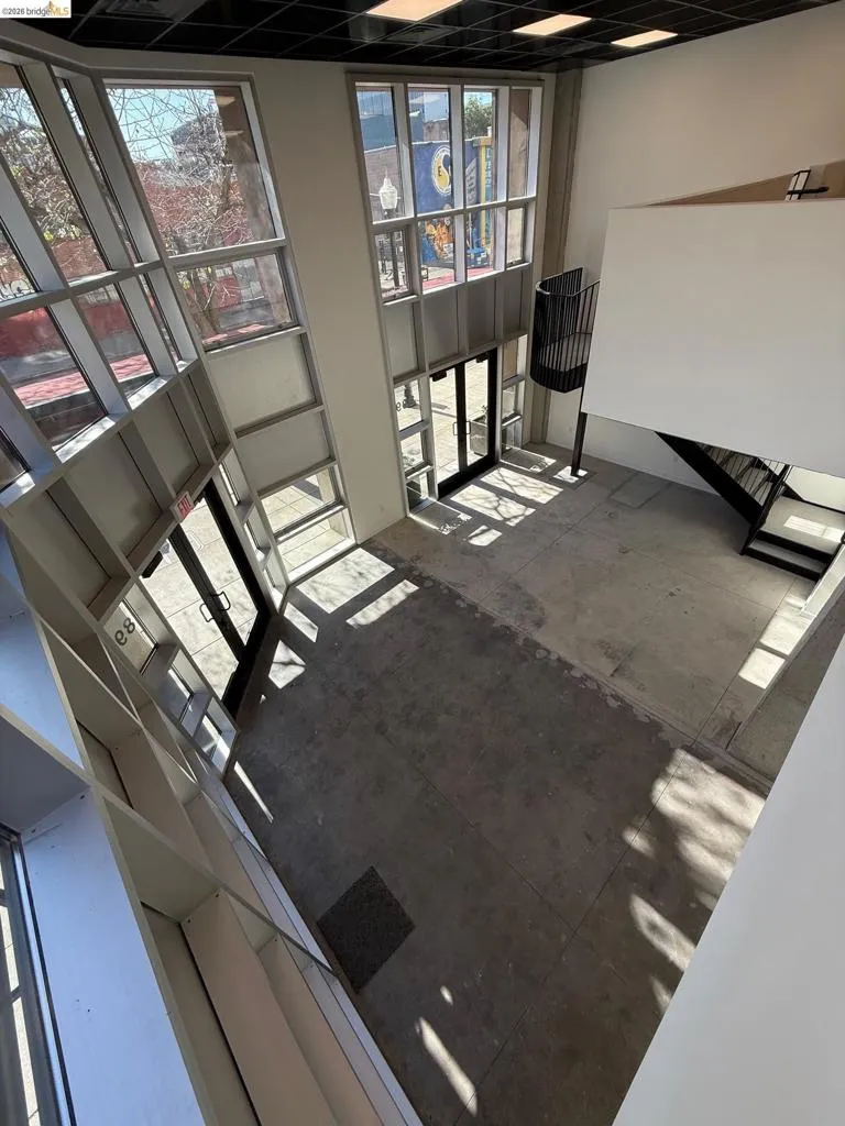899 Clay St Oakland, CA 94607