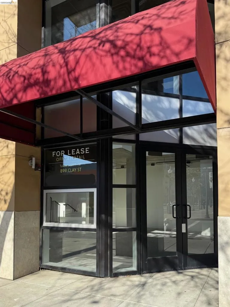 899 Clay St Oakland, CA 94607