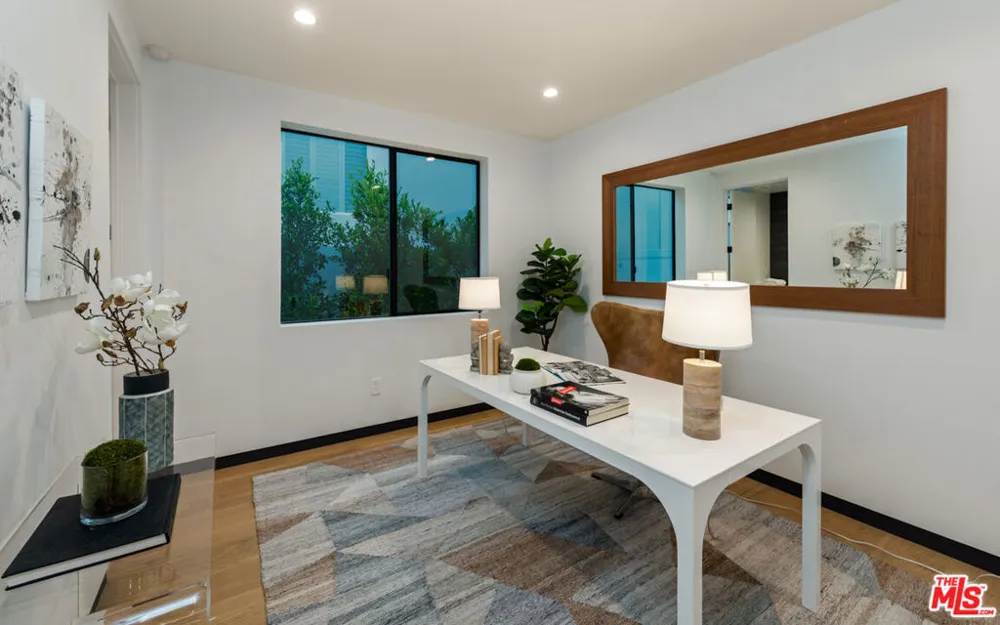 4329 Agnes Avenue Studio City, CA 91604