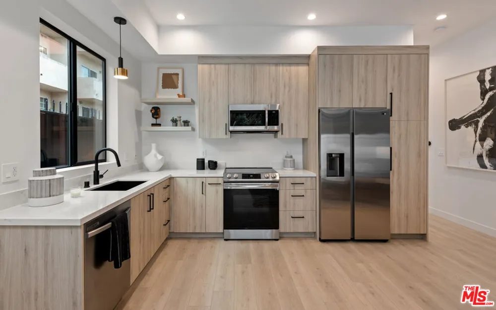 4329 Agnes Avenue Studio City, CA 91604