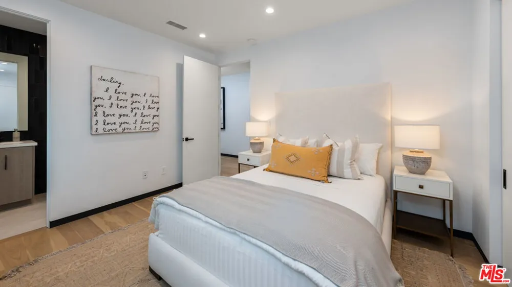 4329 Agnes Avenue Studio City, CA 91604