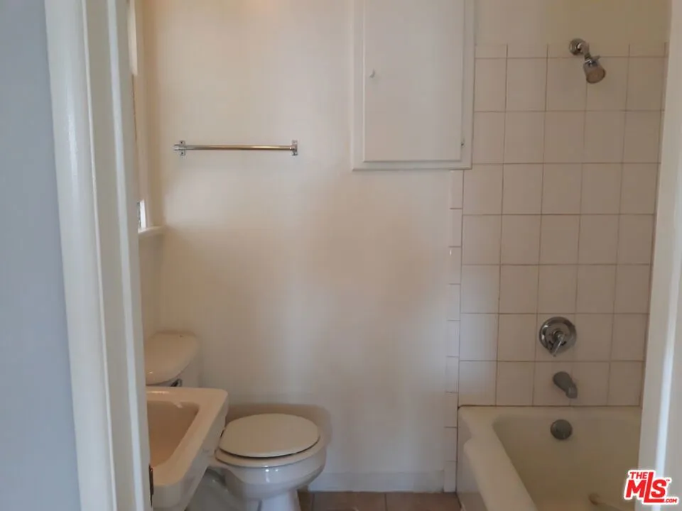 3968 Verdugo Road Los Angeles, CA 90065