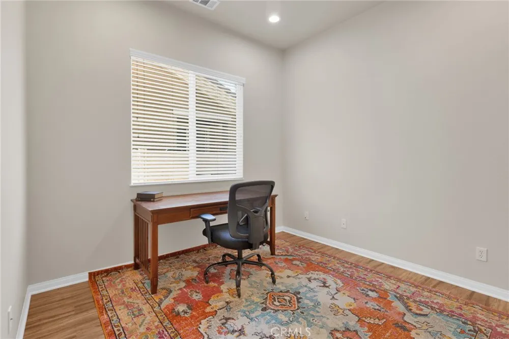 19535 Hanely Apple Valley, CA 92308