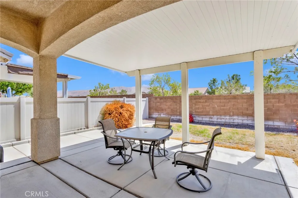 19535 Hanely Apple Valley, CA 92308