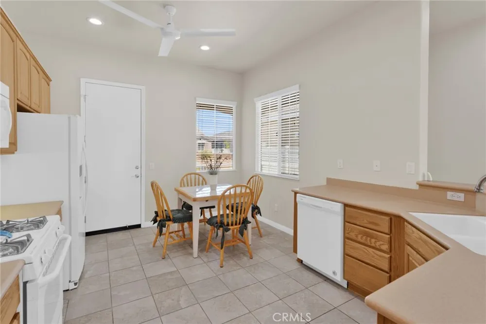 19535 Hanely Apple Valley, CA 92308