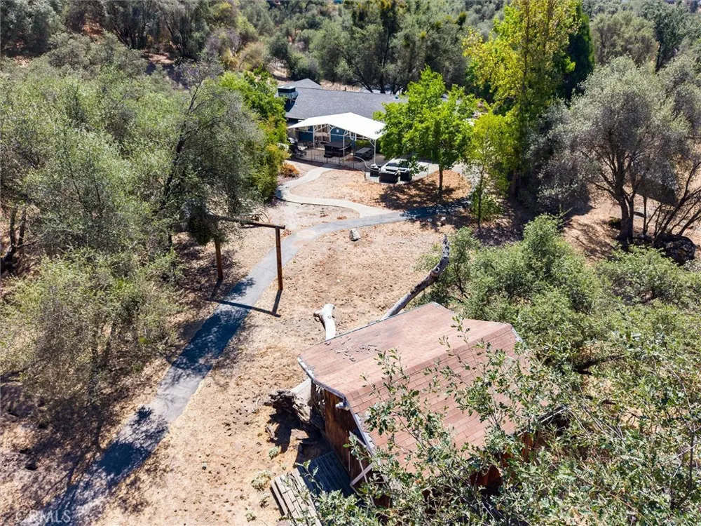 44665 Road 619 Ahwahnee, CA 93601