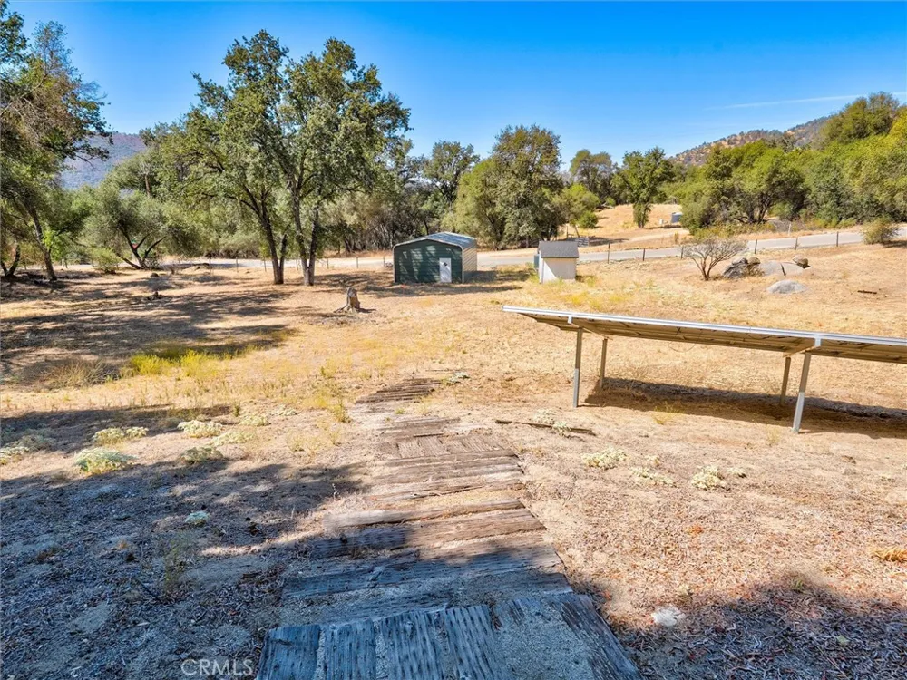 44665 Road 619 Ahwahnee, CA 93601