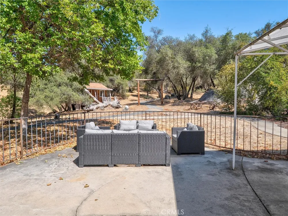 44665 Road 619 Ahwahnee, CA 93601