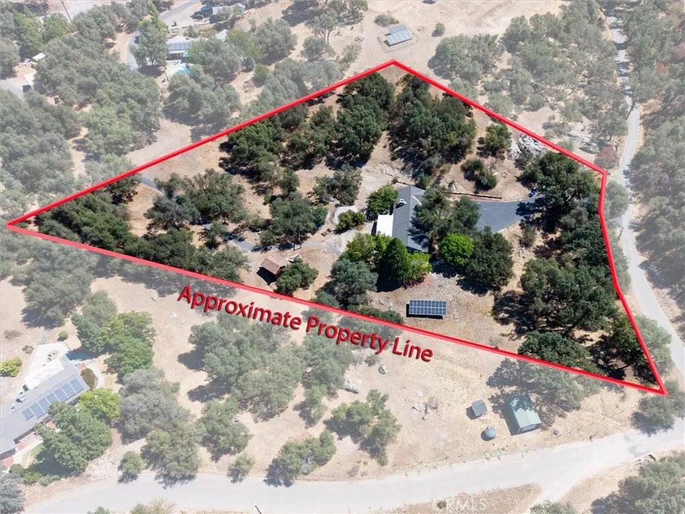 44665 Road 619 Ahwahnee, CA 93601