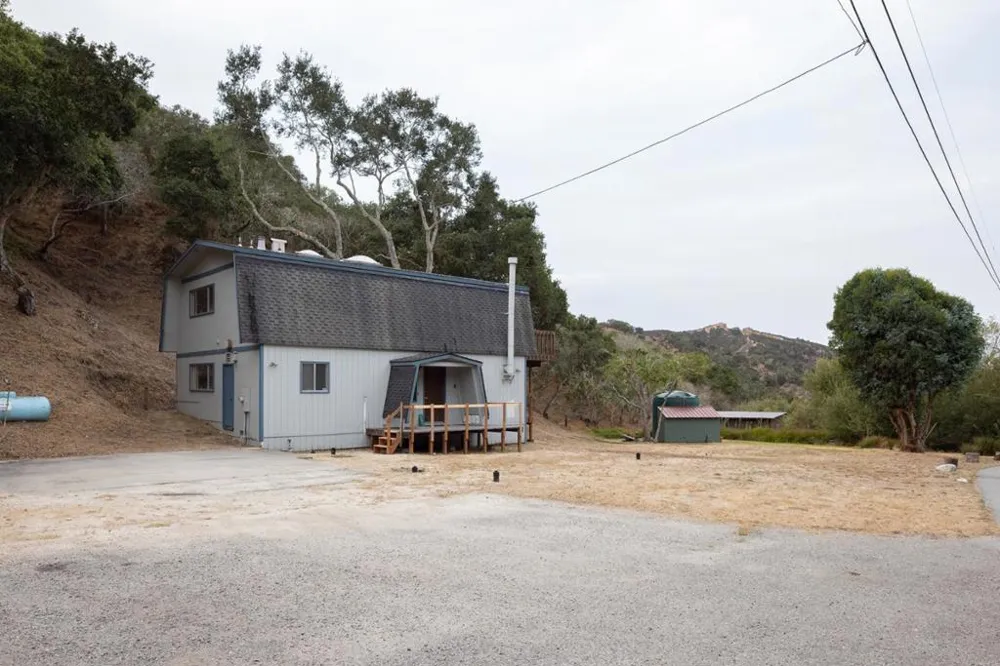 157 San Benancio Road Salinas, CA 93908