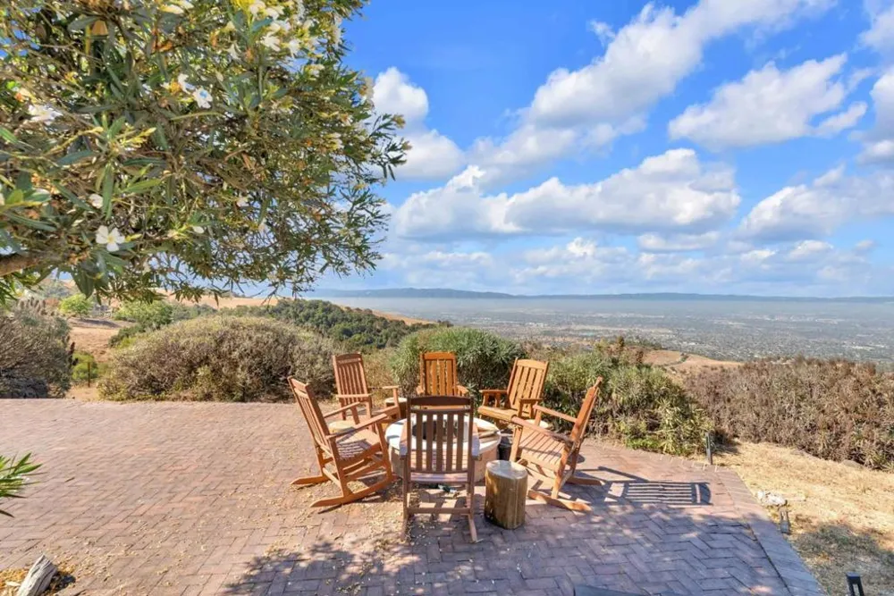 3020 Three Springs Road San Jose, CA 95140