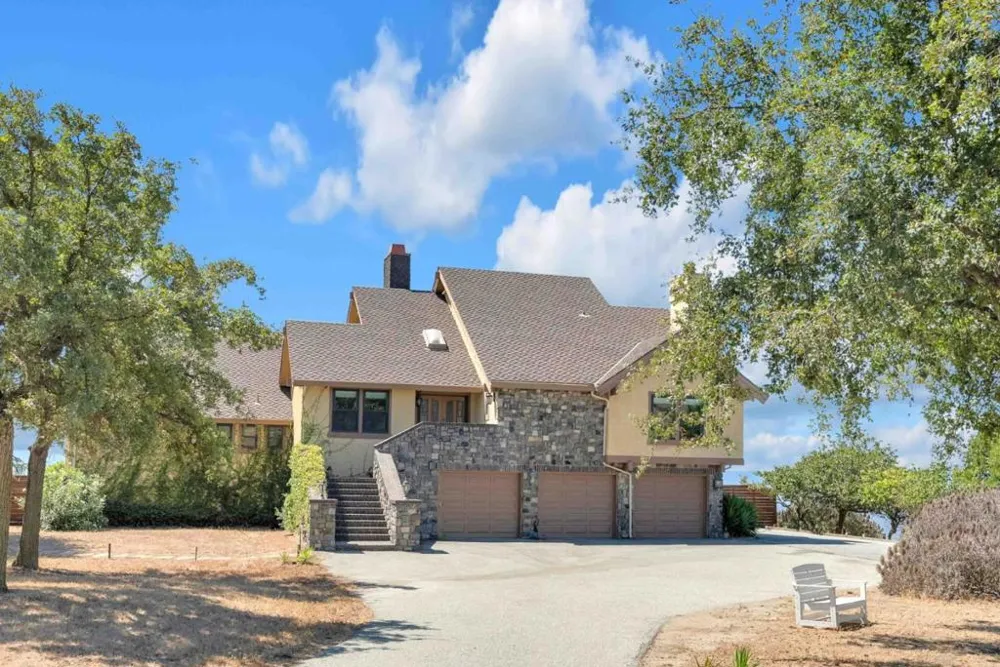 3020 Three Springs Road San Jose, CA 95140