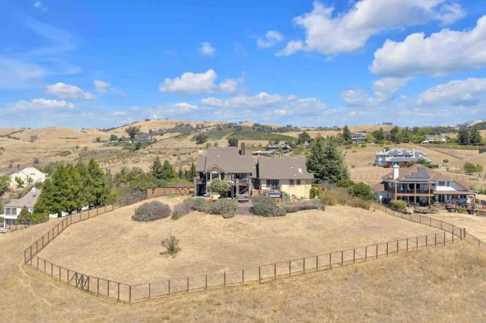 3020 Three Springs Road San Jose, CA 95140