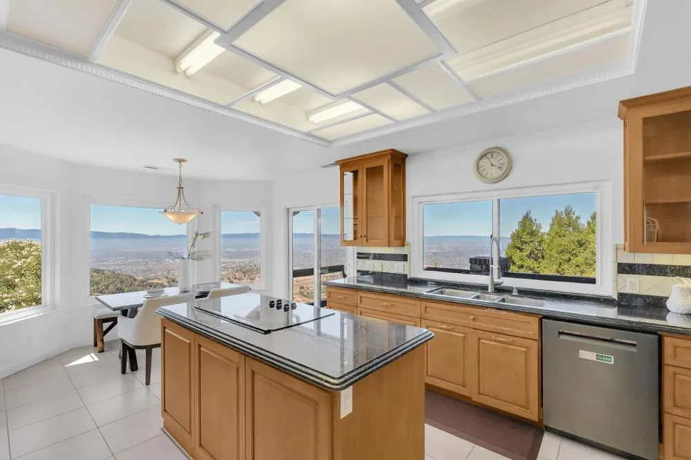 3020 Three Springs Road San Jose, CA 95140