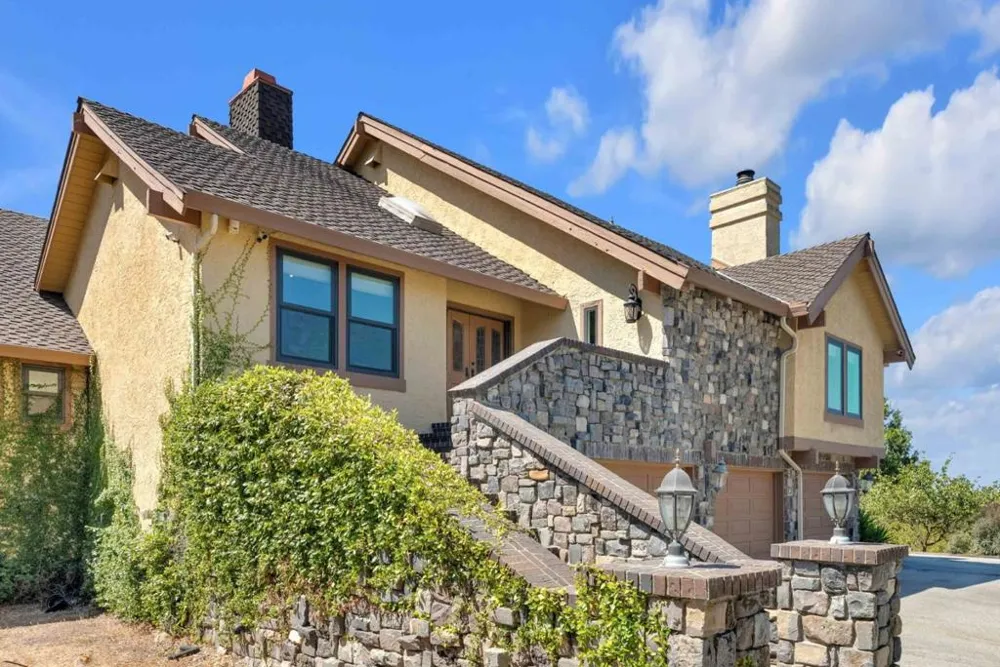 3020 Three Springs Road San Jose, CA 95140