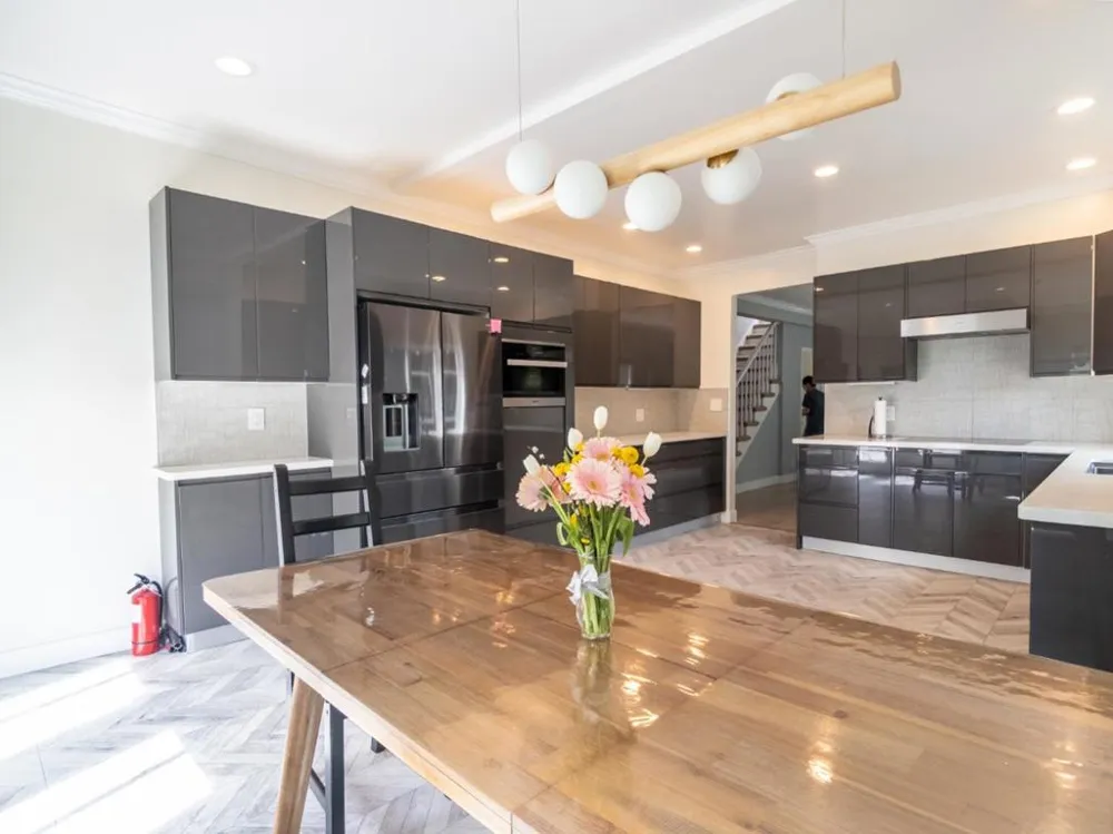 1435 Edgehill Drive Burlingame, CA 94010