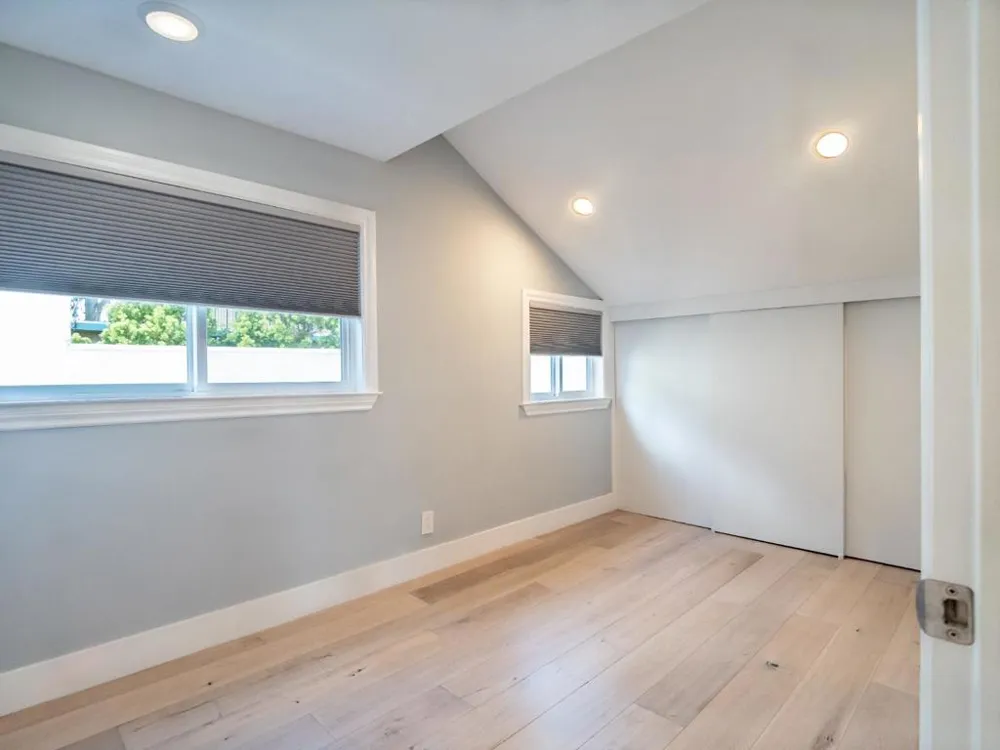 1435 Edgehill Drive Burlingame, CA 94010