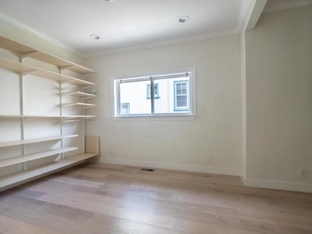 1435 Edgehill Drive Burlingame, CA 94010