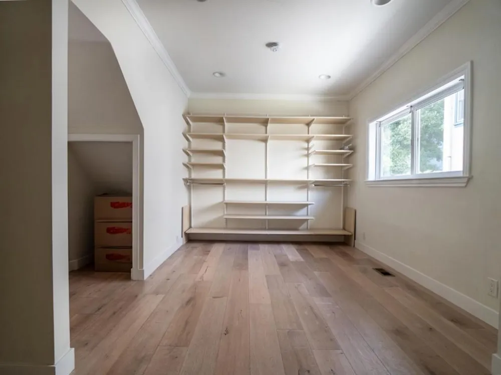 1435 Edgehill Drive Burlingame, CA 94010