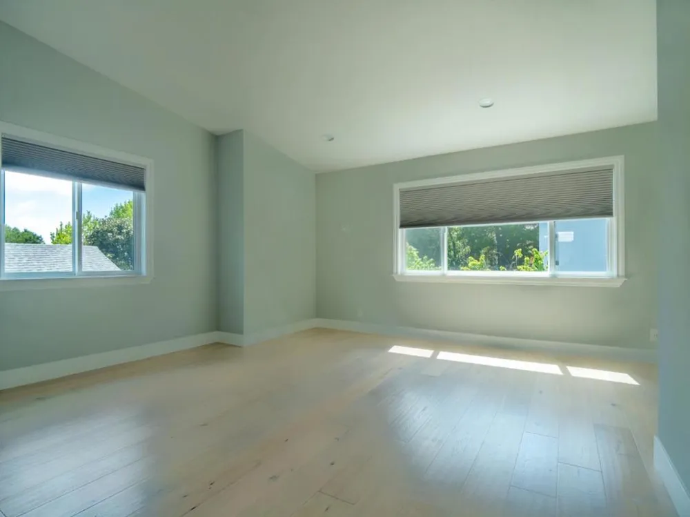 1435 Edgehill Drive Burlingame, CA 94010