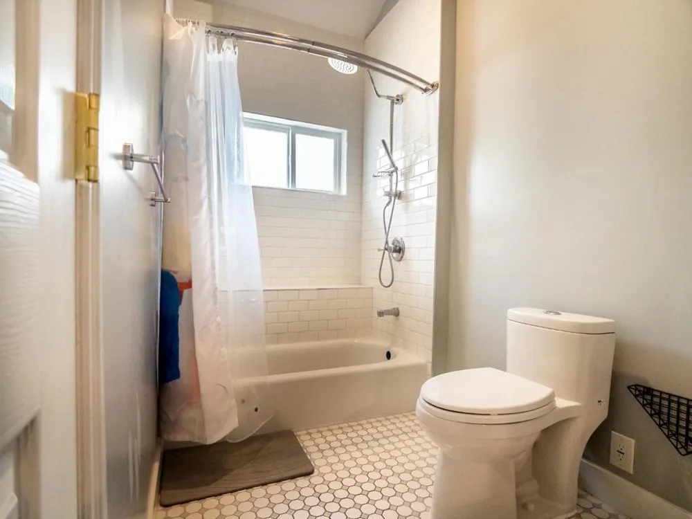 1435 Edgehill Drive Burlingame, CA 94010