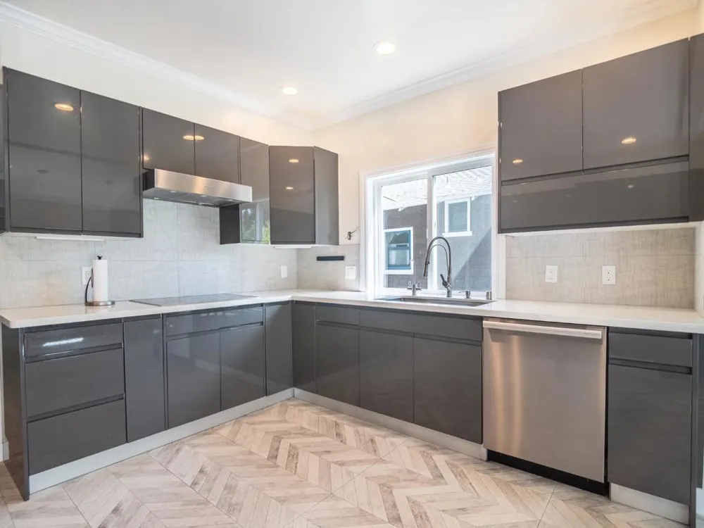 1435 Edgehill Drive Burlingame, CA 94010