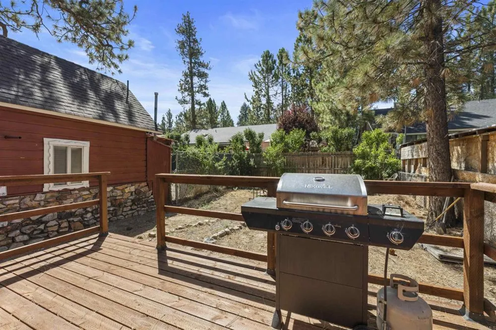 624 Elysian Boulevard Big Bear City, CA 92314
