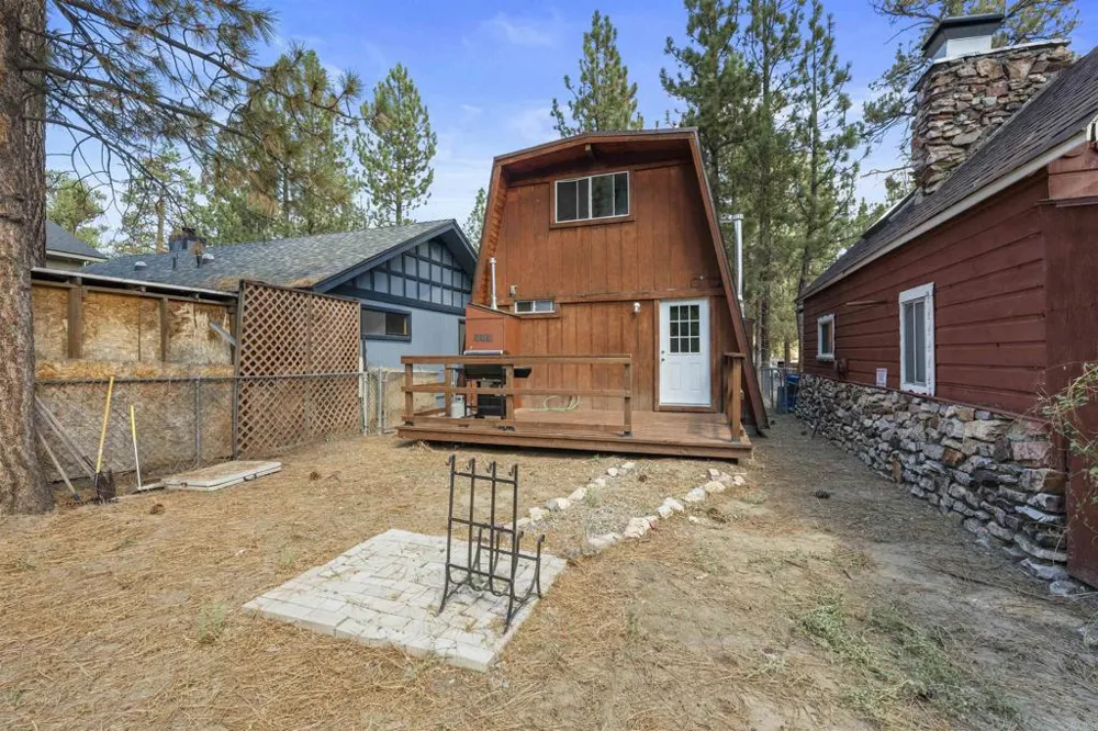 624 Elysian Boulevard Big Bear City, CA 92314