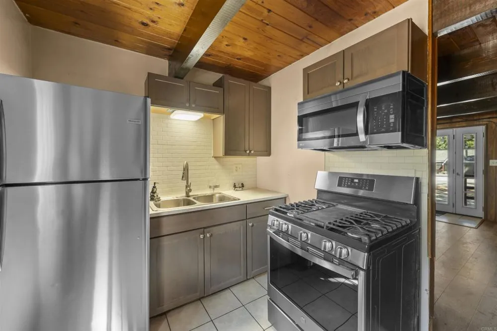 624 Elysian Boulevard Big Bear City, CA 92314