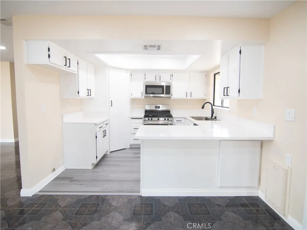 40629 174th E Lancaster, CA 93535