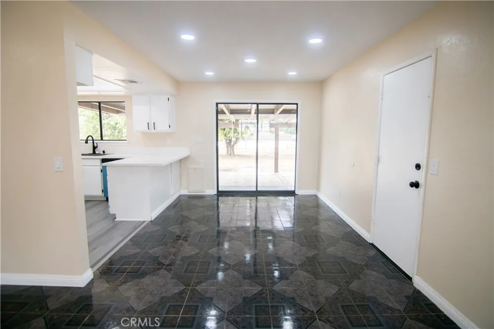 40629 174th E Lancaster, CA 93535