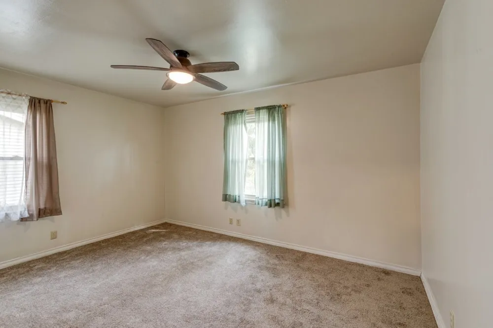210 E Daugherty Drive Garland, TX 75041