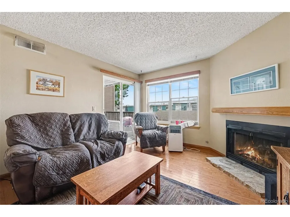 5706 W Asbury Place #202 Lakewood, CO 80227