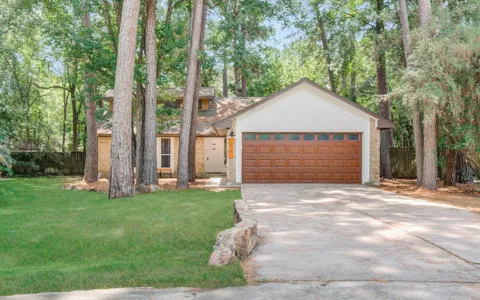 19 Tremont Woods Court