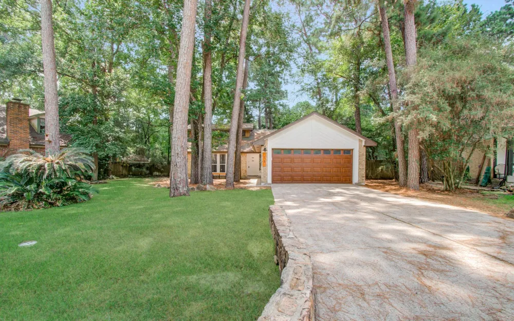 19 Tremont Woods Court The Woodlands, TX 77381