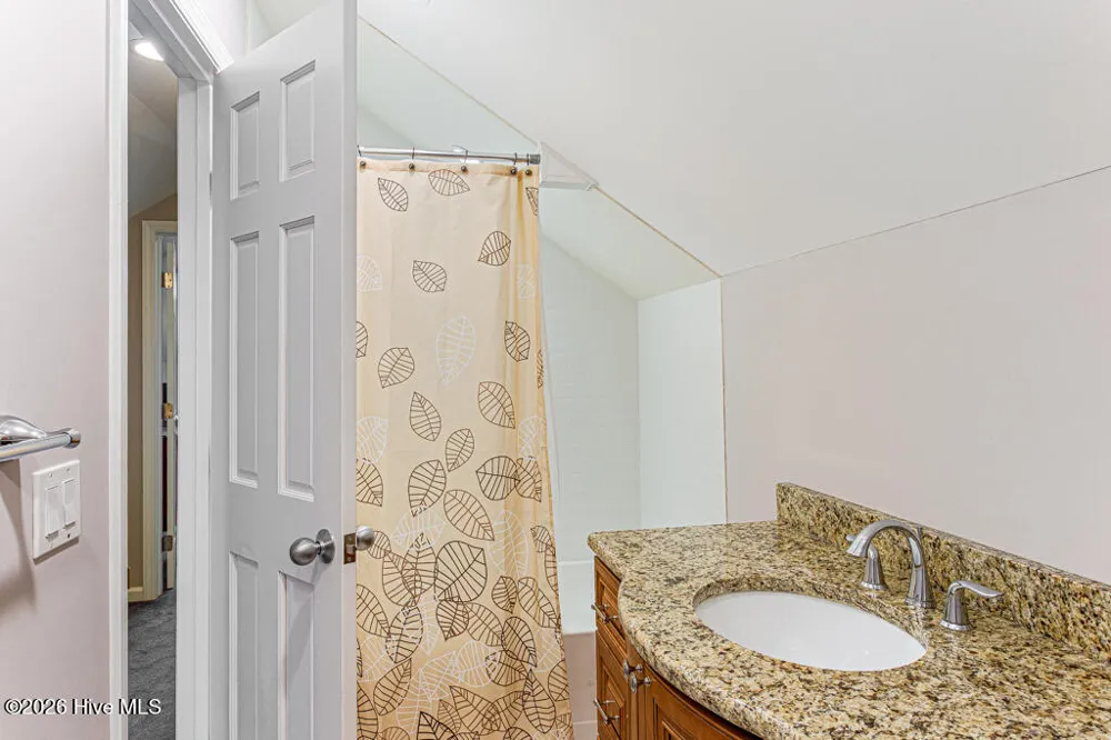 24 Village Green Circle Southern Pines, NC 28387