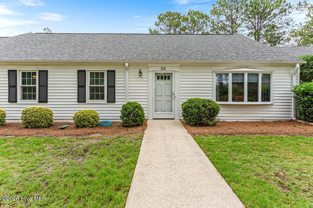 24 Village Green Circle Southern Pines, NC 28387