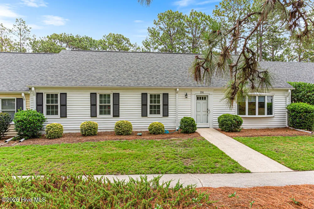 24 Village Green Circle Southern Pines, NC 28387