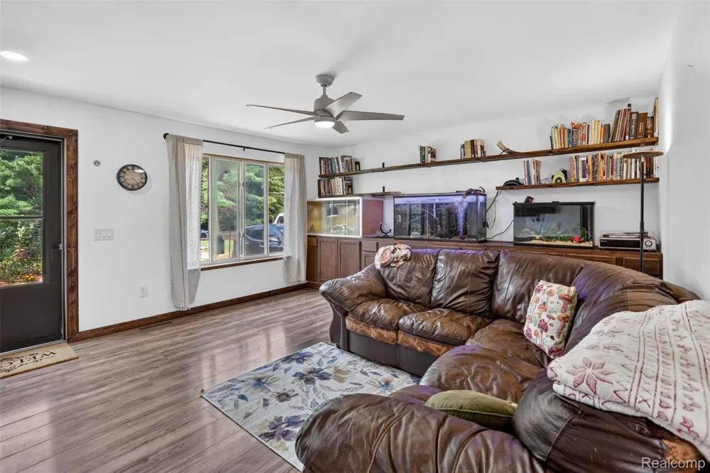 4855 Briggs Road Marathon Township, MI 48464
