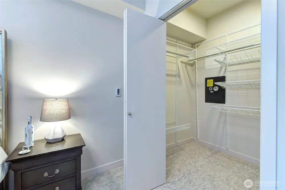 1760 NW 56th Street #208 Seattle, WA 98107