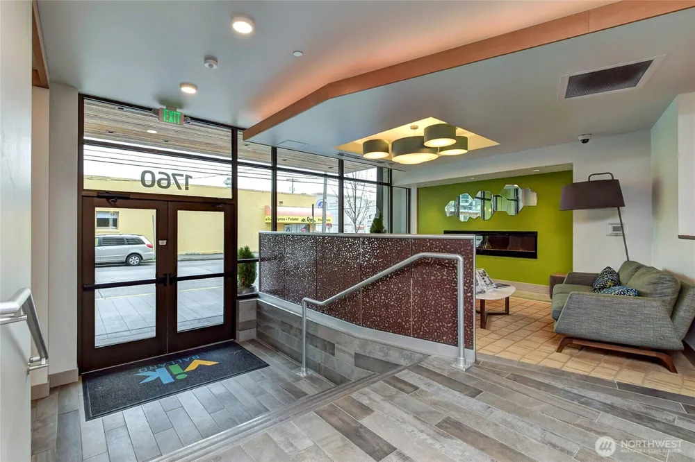 1760 NW 56th Street #208 Seattle, WA 98107