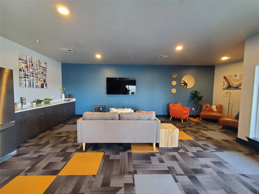 6444 Burnet Road #305 Austin, TX 78757