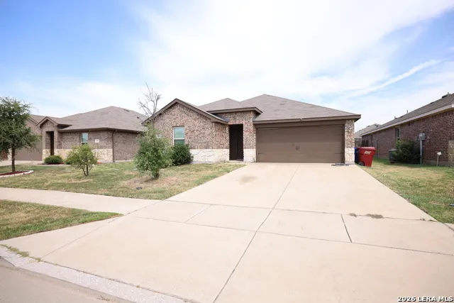 904 Basswood Ln Royse City, TX 75189
