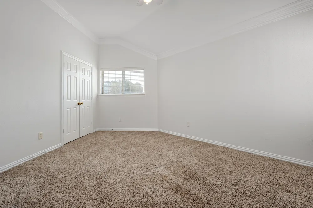 321 Andre Drive Irving, TX 75063