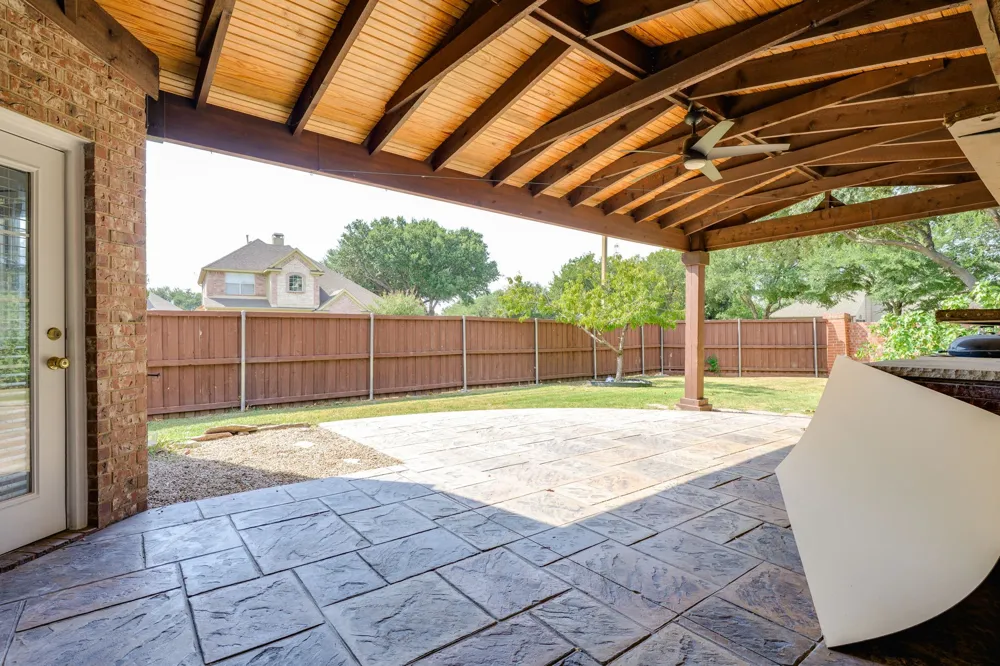 321 Andre Drive Irving, TX 75063