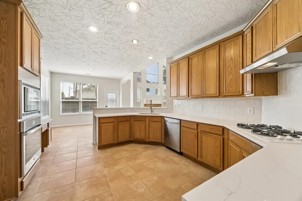 8126 Buffalo Springs Court Sugar Land, TX 77479