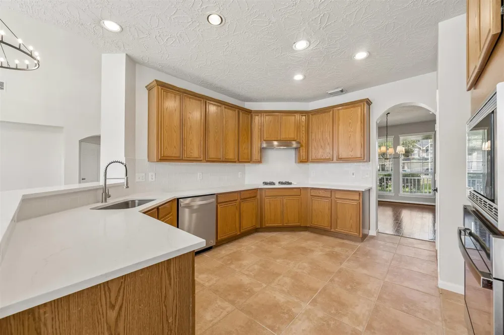 8126 Buffalo Springs Court Sugar Land, TX 77479